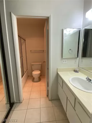 Photo #6: 2413726 Listing 