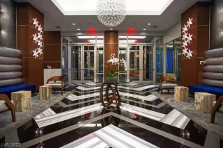 Photo #2: 2413807 Listing