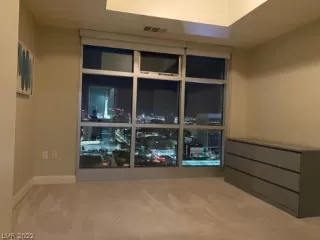 Photo #3: 2413807 Listing