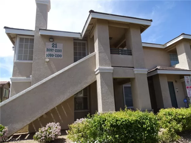 MLS: 2413824 Condo For Sale