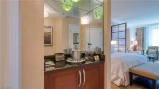 Photo #2: 2413858 Listing