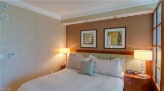 Photo #3: 2413858 Listing