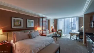 Photo #4: 2413858 Listing