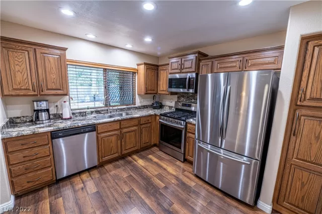 MLS: 2413868 Condo For Sale