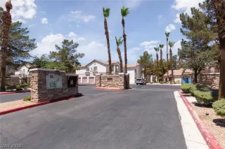 Photo #1: 2413883 Listing