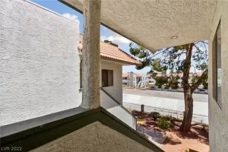 Photo #3: 2413894 Listing