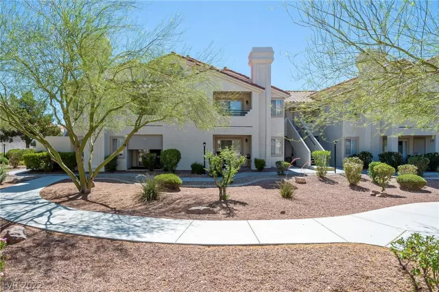 MLS: 2413910 Condo For Sale