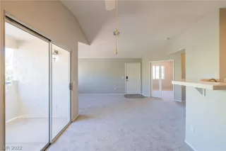 Photo #6: 2413910 Listing 