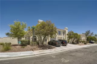 Photo #1: 2413963 Listing 