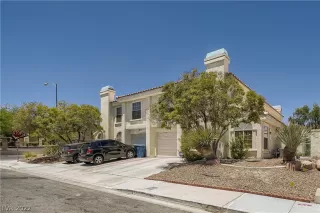 Photo #2: 2413963 Listing 