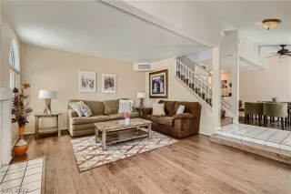 Photo #6: 2413963 Listing 