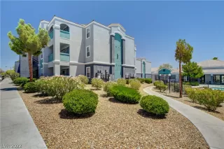 Photo #1: 2413970 Listing