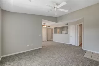 Photo #5: 2413970 Listing