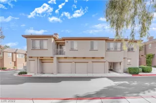 Photo #2: 2413994 Listing