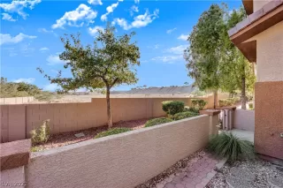 Photo #5: 2413994 Listing