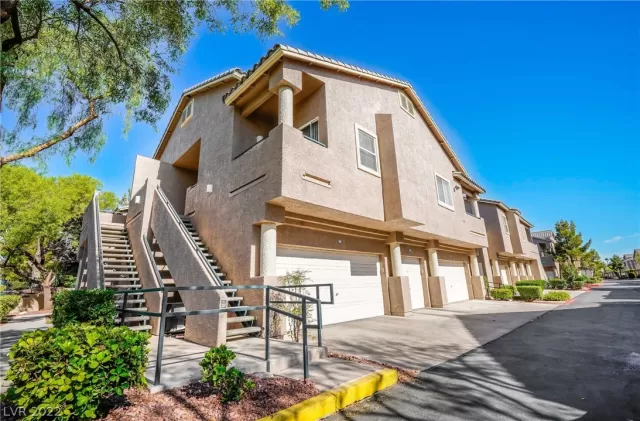 MLS: 2414094 Condo For Sale