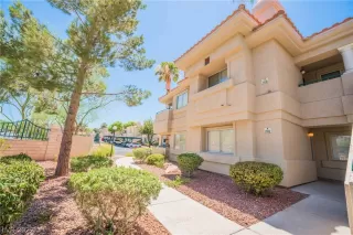 Photo #1: 2414111 Listing