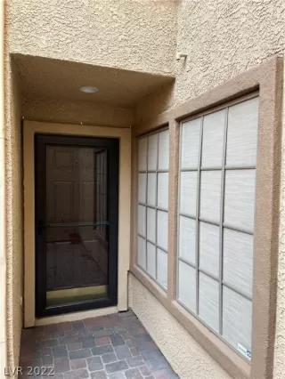 Photo #3: 2414115 Listing 