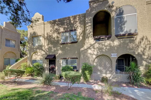 MLS: 2414117 Condo For Sale