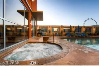 Photo #3: 2414133 Listing 