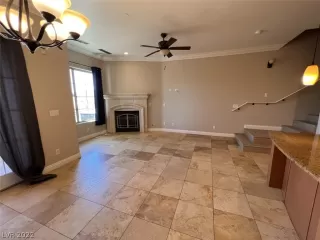 Photo #5: 2414167 Listing 