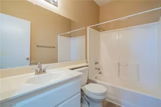 Photo #3: 2414168 Listing 