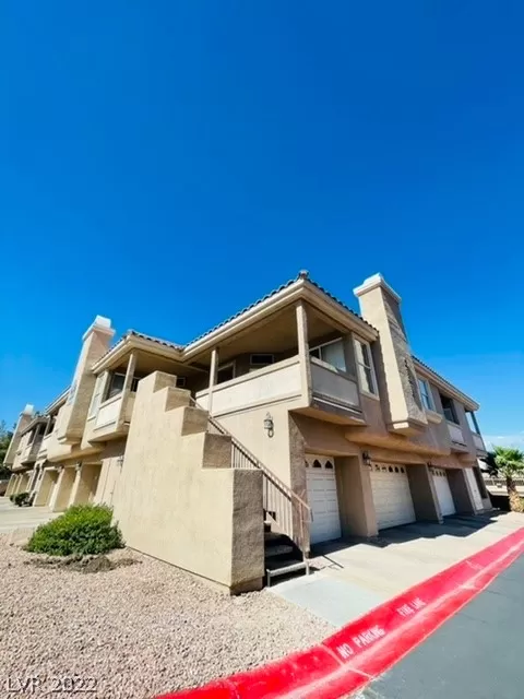 MLS: 2414204 Condo For Sale