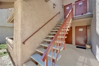 Photo #3: 2414205 Listing 