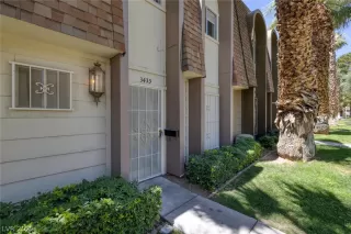 Photo #2: 2414218 Listing