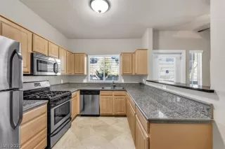 Photo #1: 2414227 Listing