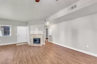 Photo #2: 2414227 Listing