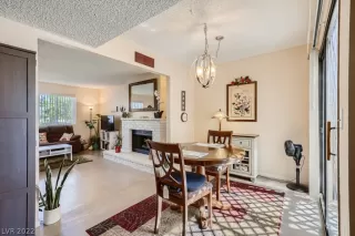 Photo #6: 2414232 Listing 