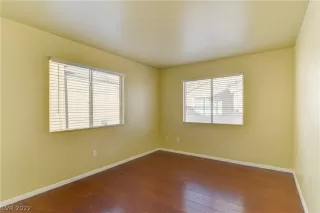 Photo #5: 2414251 Listing 