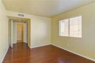 Photo #6: 2414251 Listing 