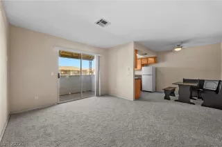 Photo #2: 2414352 Listing