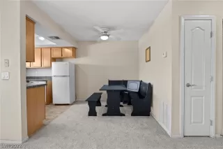 Photo #3: 2414352 Listing