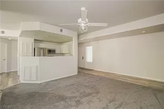 Photo #4: 2414364 Listing 