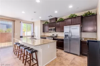 Photo #6: 2414385 Listing 