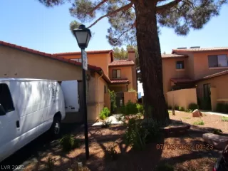 Photo #1: 2414414 Listing 