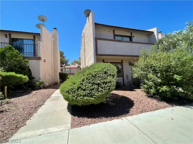 MLS: 2414421 Condo For Sale