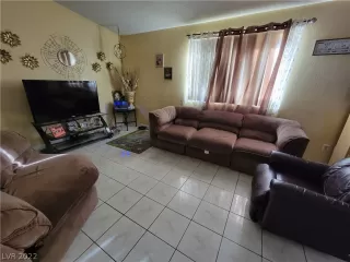 Photo #1: 2414439 Listing