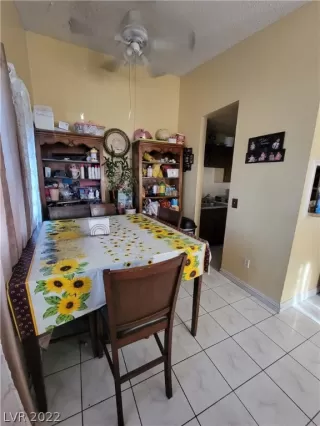 Photo #3: 2414439 Listing