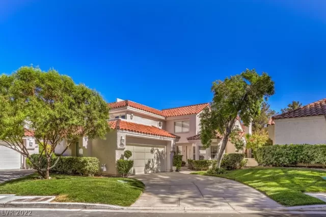 MLS: 2414441 Condo For Sale