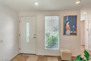 Photo #6: 2414441 Listing