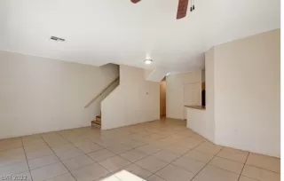 Photo #6: 2414460 Listing