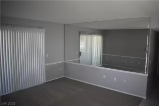 Photo #3: 2414472 Listing 