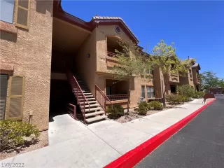 Photo #2: 2414513 Listing 