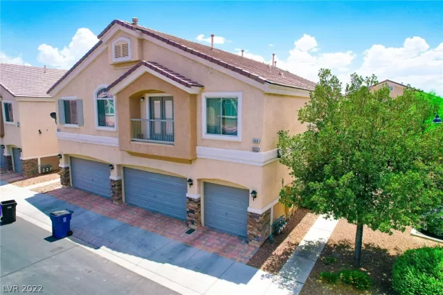 MLS: 2414525 Condo For Sale