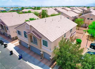 Photo #1: 2414525 Listing 