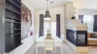 Photo #6: 2414525 Listing 